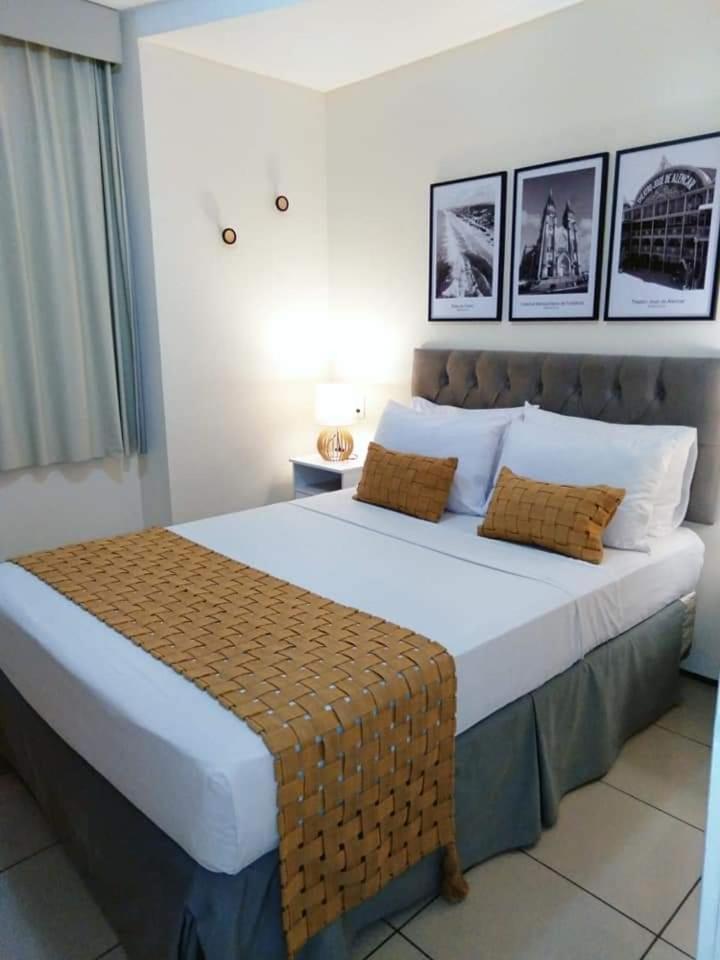 Flats Praia Mansa