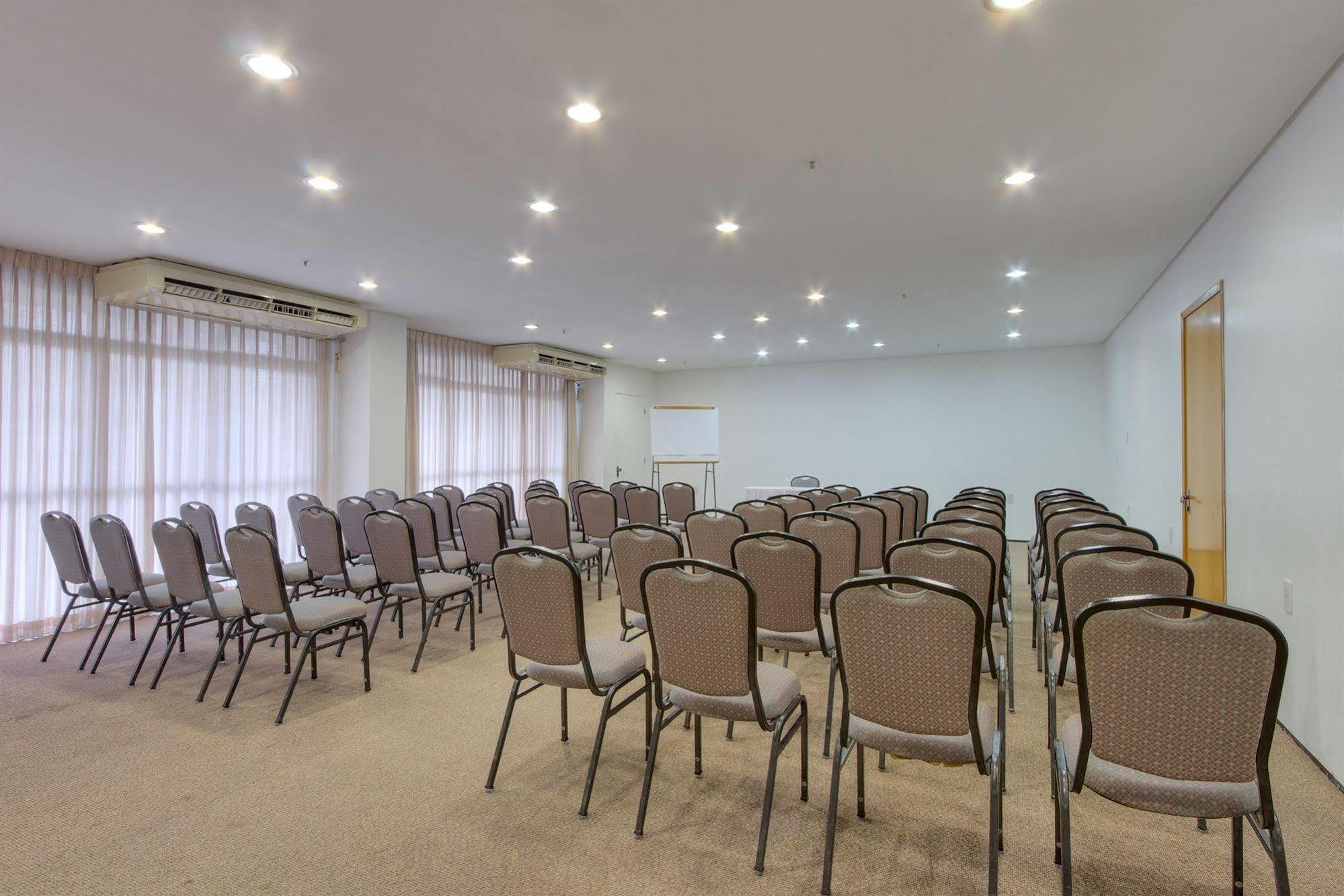 Aparthotel Flats Praia Mansa 3*